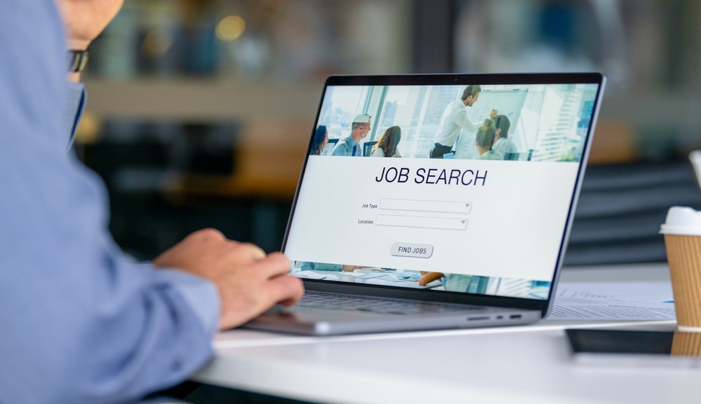 Confidence challenges during career search